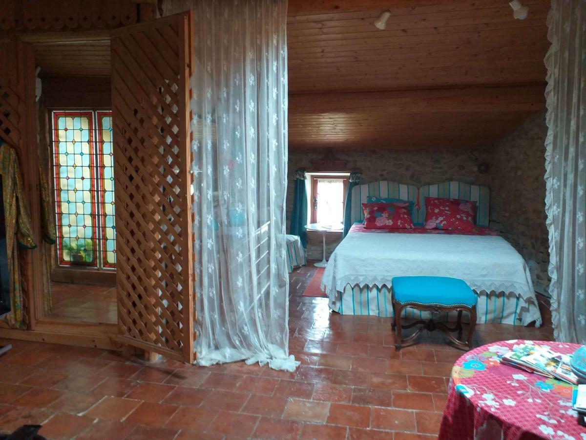 Riverside Home Cottage Треб Экстерьер фото
